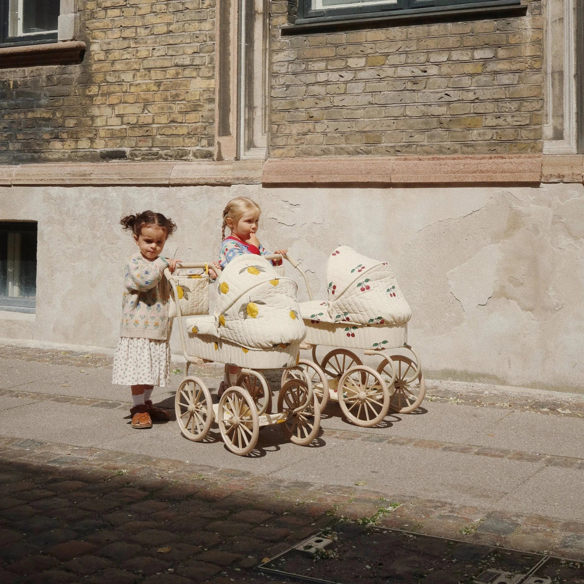 Konges Sløjd: Skandinavisches Design und Nachhaltige Babyprodukte - little something