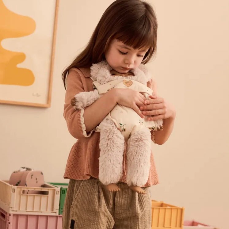 Puppentrage "Eleanor Doll Carrier" Mini Me Peach / Seashell - little something