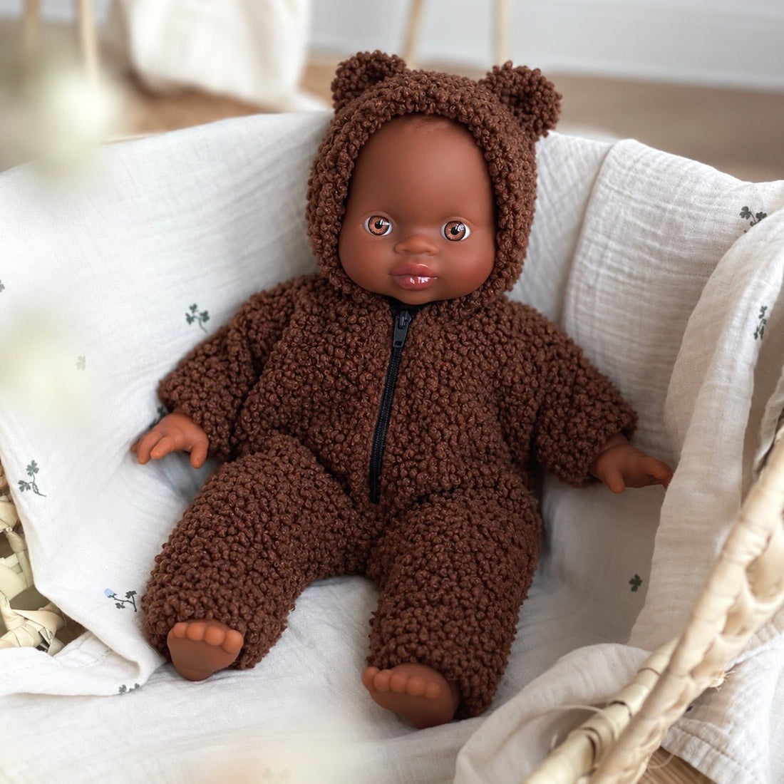 Teddy-Anzug für 28 cm Puppen dunkelbraun - little something