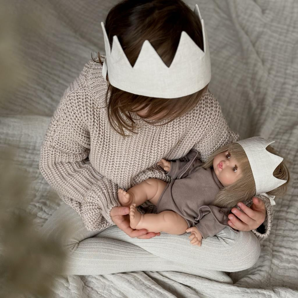 Puppe "Zoe" 34cm mit blonden Haaren und braunen Augen - little something